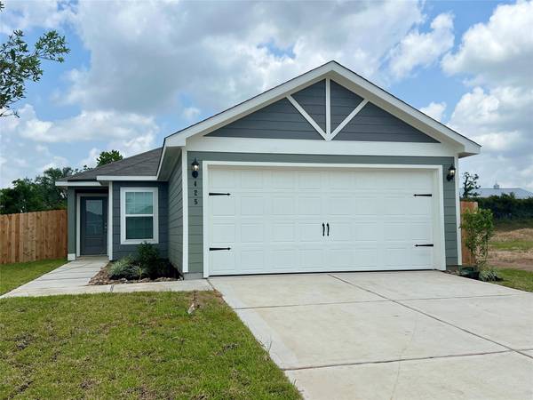 425 Tejas TRL, Waller, TX 77484