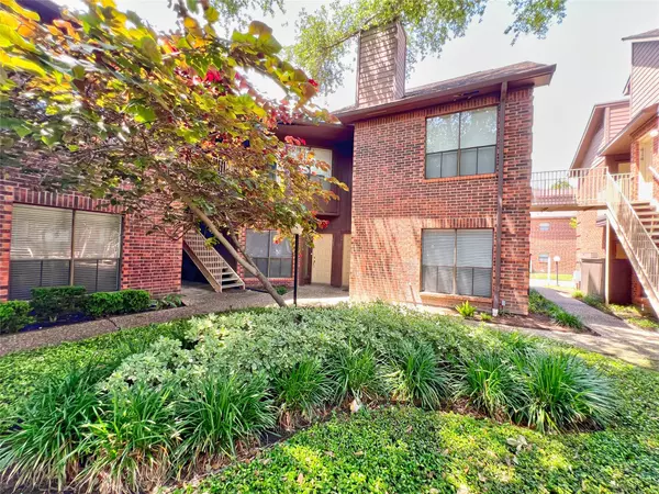 Houston, TX 77042,3130 Walnut Bend LN #409