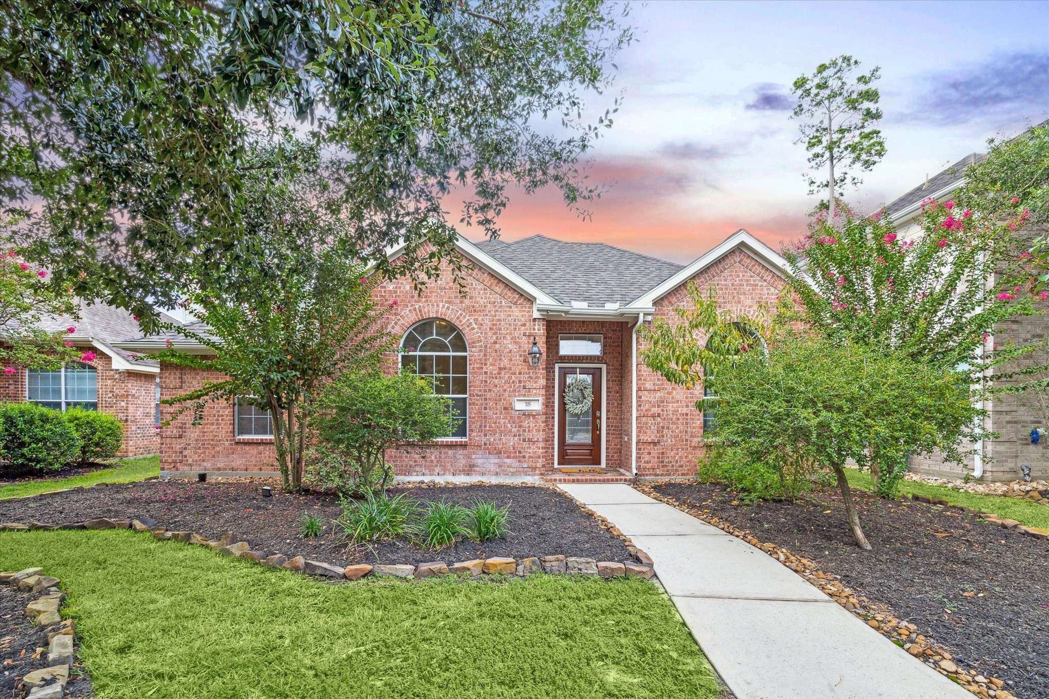 18 Avenswood PL,  The Woodlands,  TX 77382