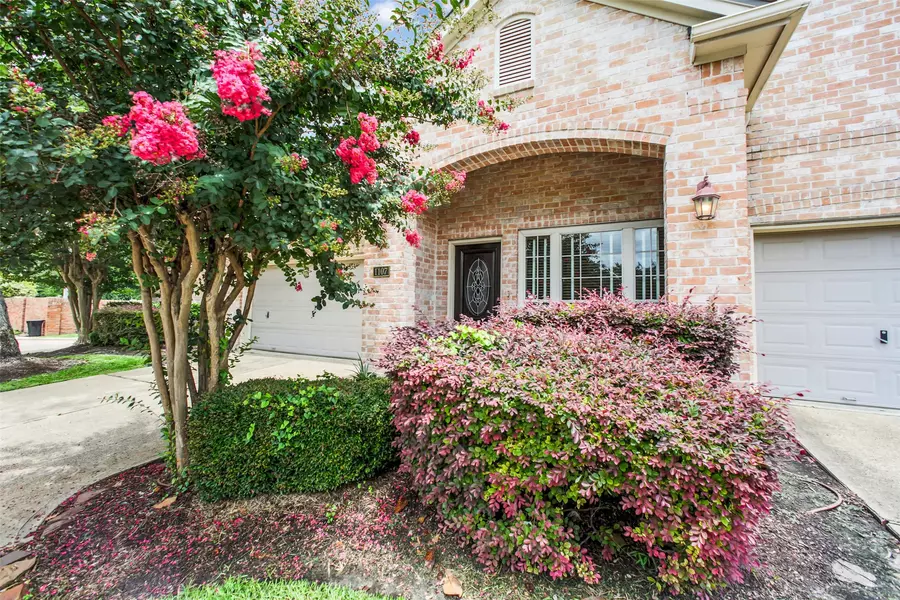 1107 Enclave SQ E, Houston, TX 77077