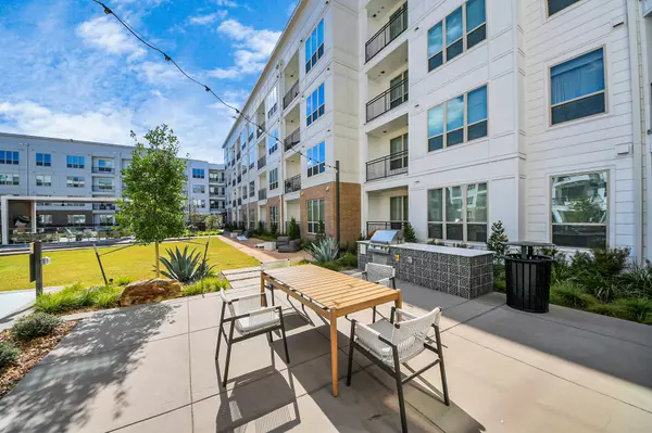 15635 Memorial DR #230, Houston, TX 77079