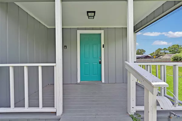 Texas City, TX 77590,2131 6th AVE N