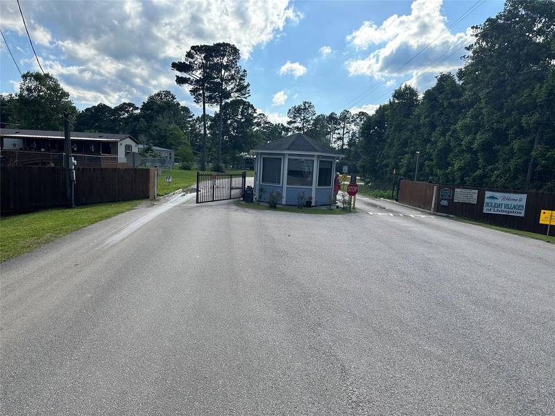 110 Casablanca DR, Point Blank, TX 77364