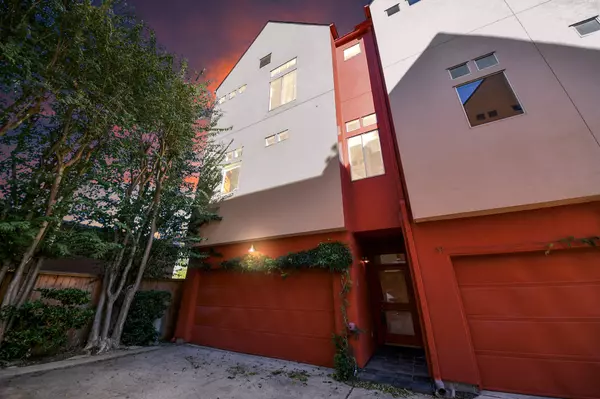 Houston, TX 77005,2436 Bissonnet ST #8