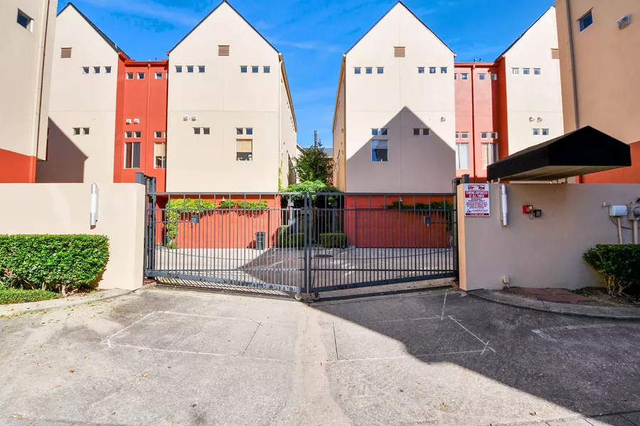 2436 Bissonnet ST #8, Houston, TX 77005