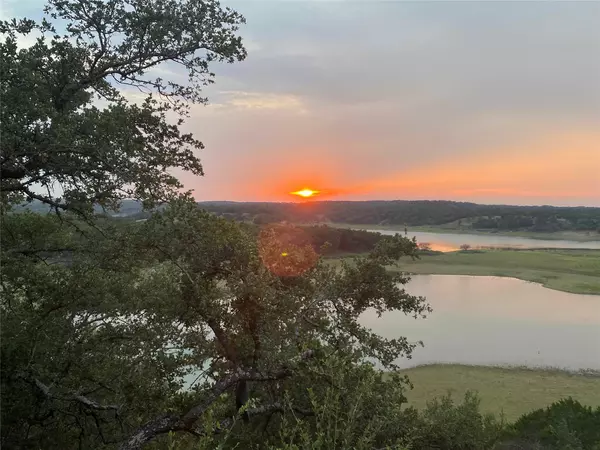 Spicewood, TX 78669,1017 Coventry RD