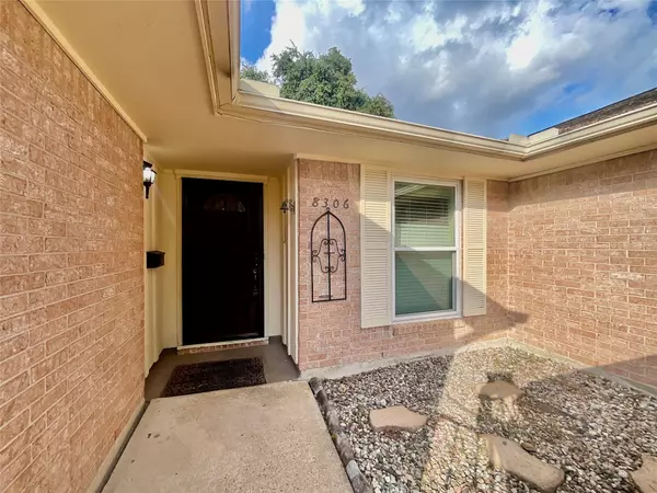 Houston, TX 77036,8306 Hazen ST