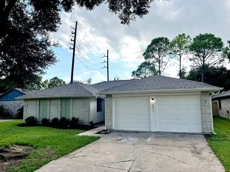 2211 Collingsfield DR, Sugar Land, TX 77478