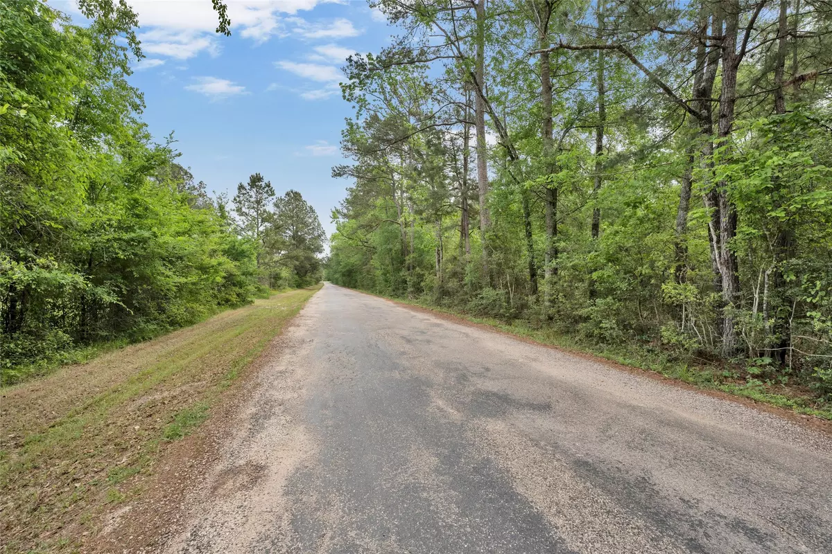 Richards, TX 77873,403 Pool Rd