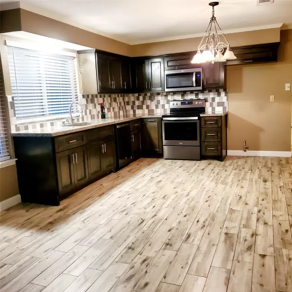 Houston, TX 77040,7334 Shady Grove LN