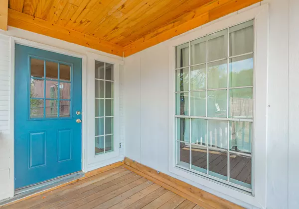 Houston, TX 77026,3002 Kirk ST