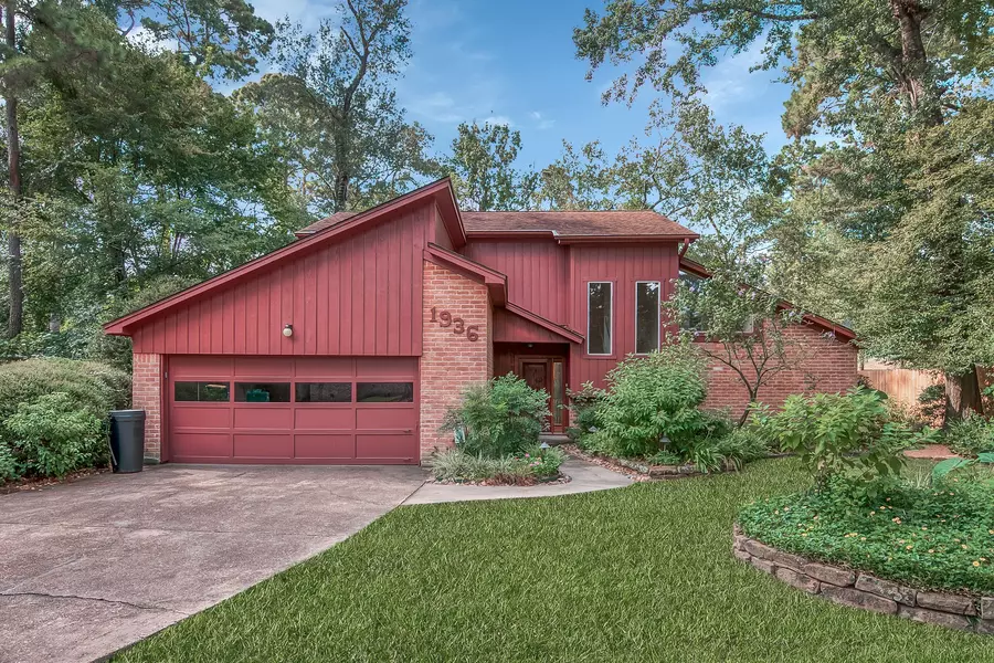 1936 Foxtail PL, The Woodlands, TX 77380