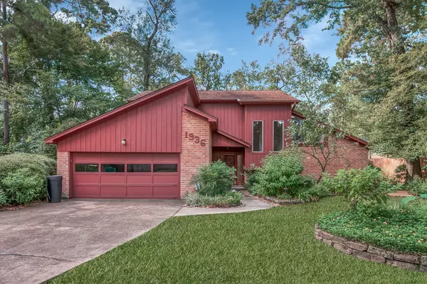 1936 Foxtail PL, The Woodlands, TX 77380