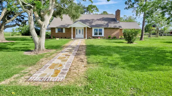 10441 Tx-35, Palacios, TX 77465
