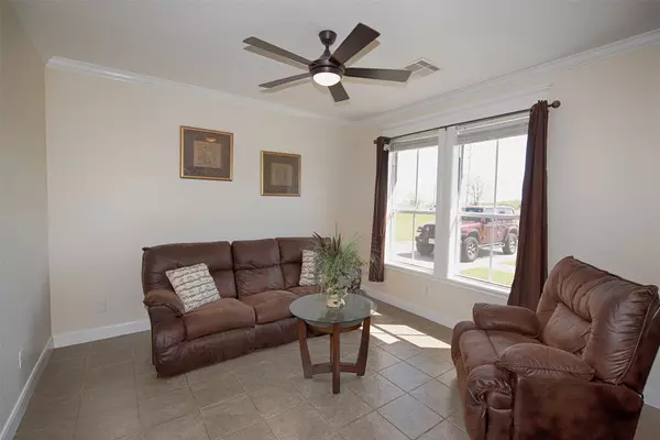 Hitchcock, TX 77563,5722 Delany RD