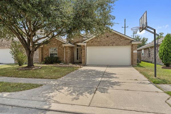 2818 Lockeridge Pines DR, Spring, TX 77386