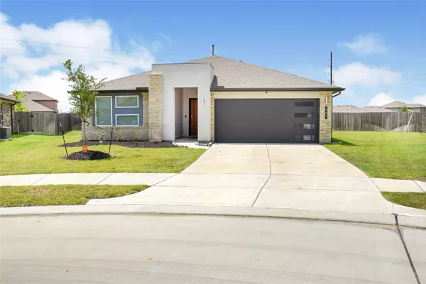 Rosharon, TX 77583,902 Della LN