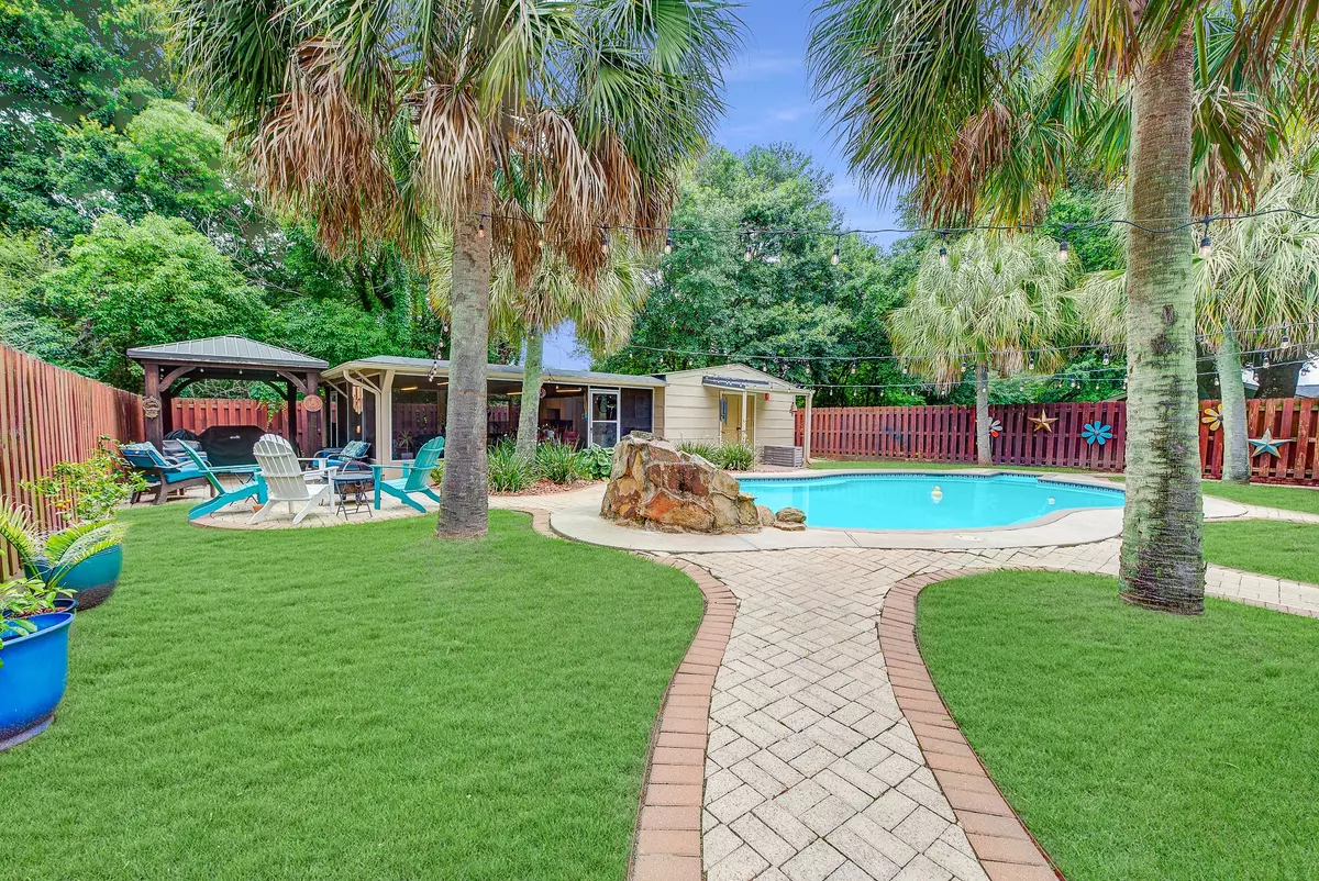 Bridge City, TX 77611,310 Dobbyn ST