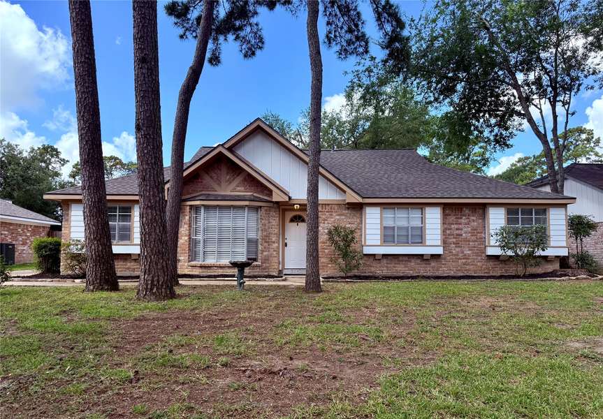 25419 Lynbriar LN, Spring, TX 77373