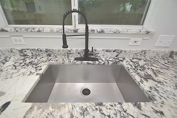 Crosby, TX 77532,631 Aweigh DR