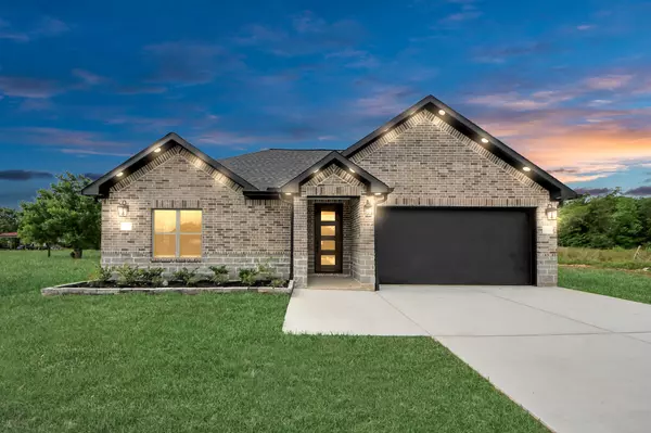 601 Lily ST, Waller, TX 77484