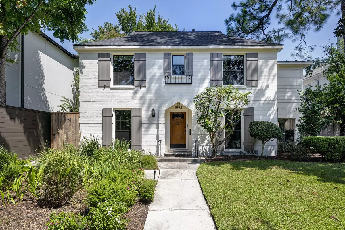 Houston, TX 77005,1832 Albans RD