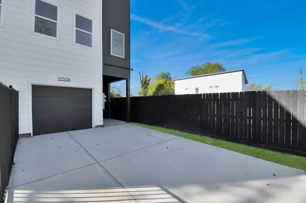 Houston, TX 77004,3330 Francis ST #AB