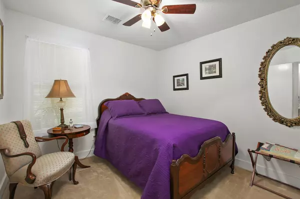 League City, TX 77539,269 Crystal Isle DR