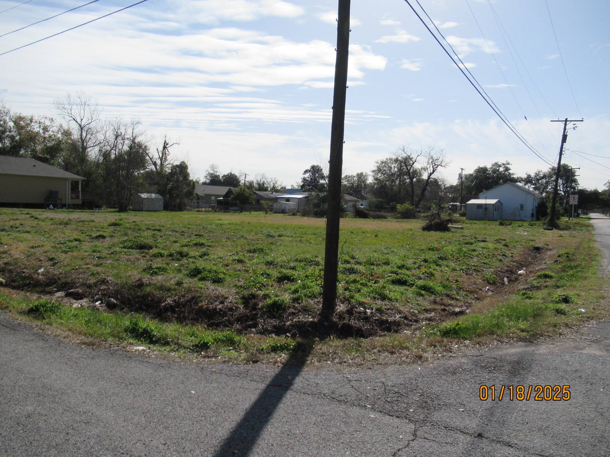 1110 N 13th ST, Orange, TX 77630