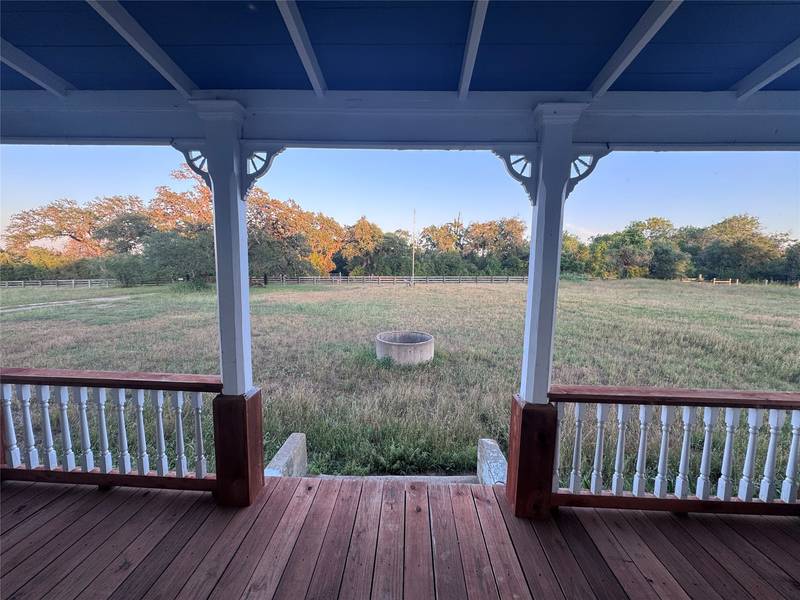 6346 Sand Rock, La Grange, TX 78945