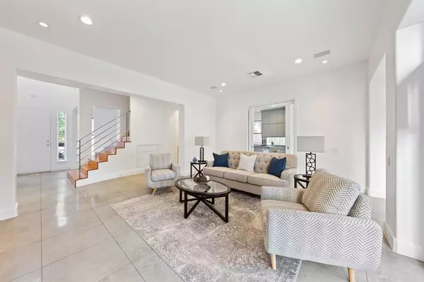 Houston, TX 77057,1343 Winrock BLVD