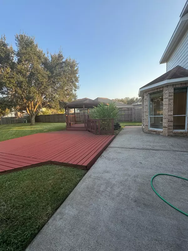 Sugar Land, TX 77478,8230 Falling Water CT