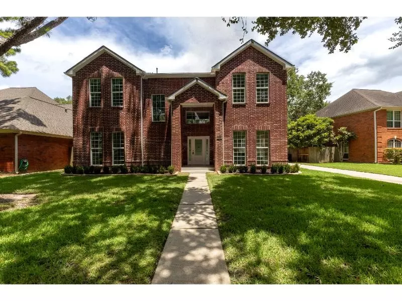 3303 Vista Lake DR, Sugar Land, TX 77478