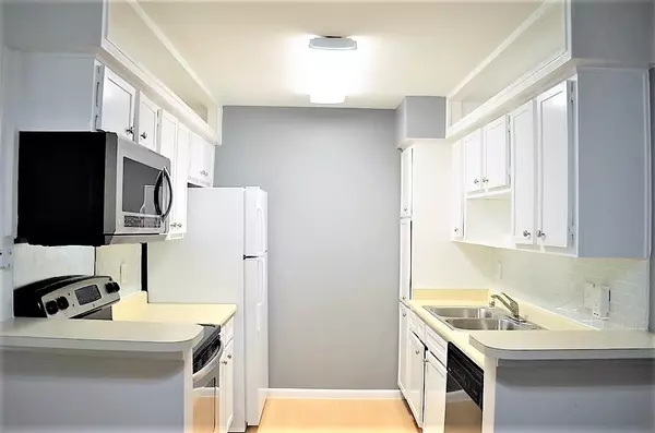 Houston, TX 77057,2250 Bering DR #22