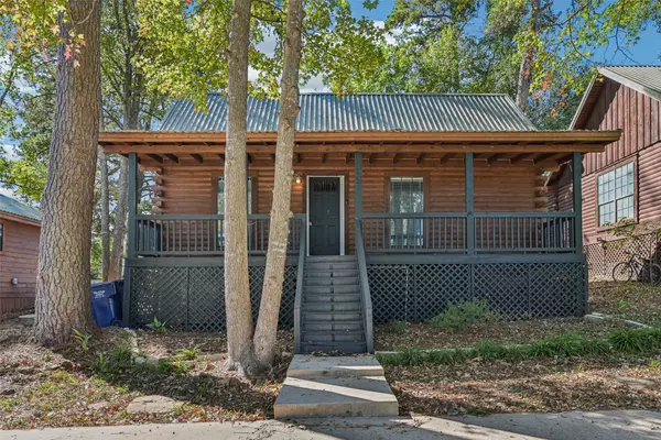 55 Hunters Creek DR, Huntsville, TX 77340