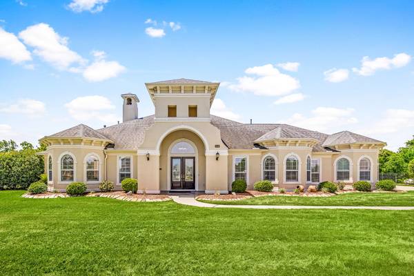 2119 Red Bird LN, Brookshire, TX 77423