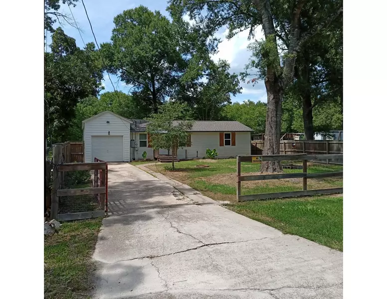 171 Bayberry DR, Livingston, TX 77351