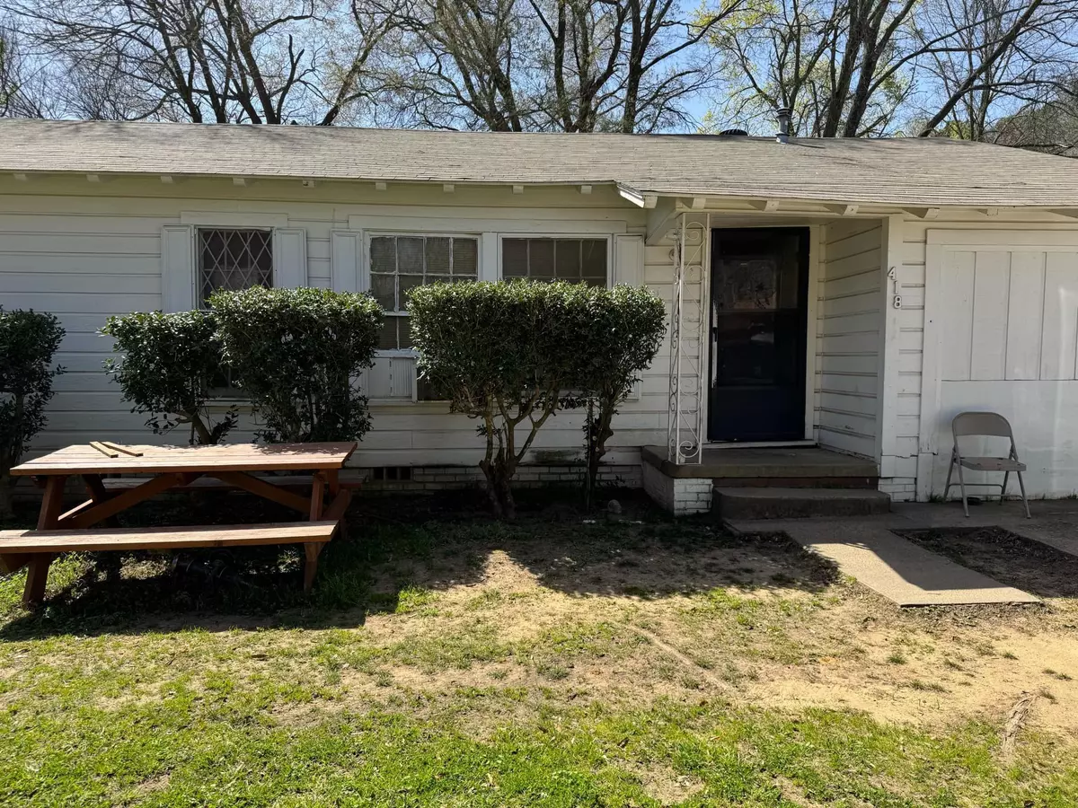 Daingerfield, TX 75638,418 Jenkins ST