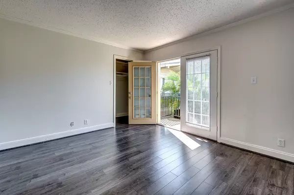 Houston, TX 77098,4321 Hazard ST #9