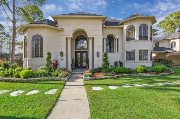 Friendswood, TX 77546,600 Royal Oaks DR