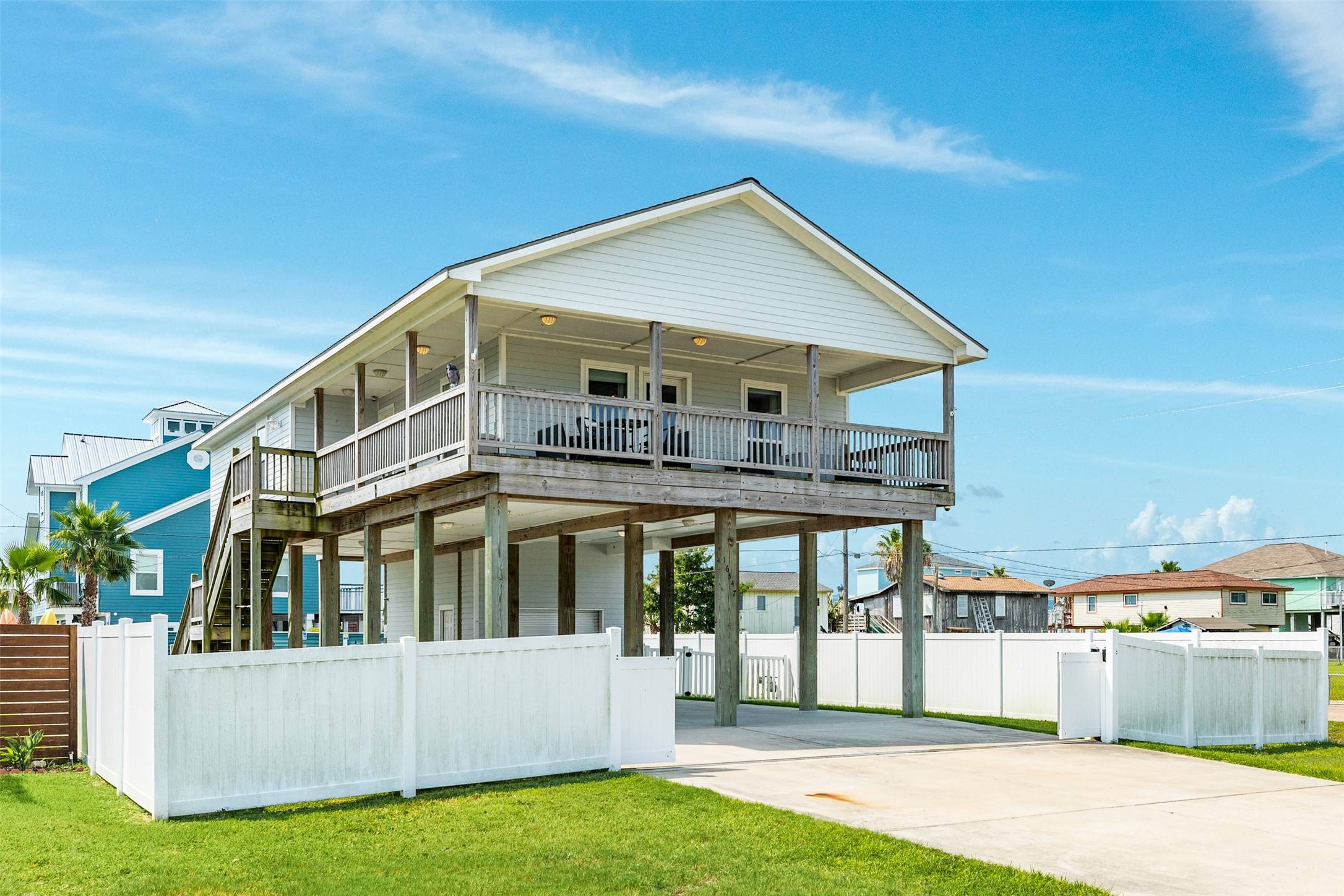 Jamaica Beach, TX 77554,16547 Jolly Roger RD