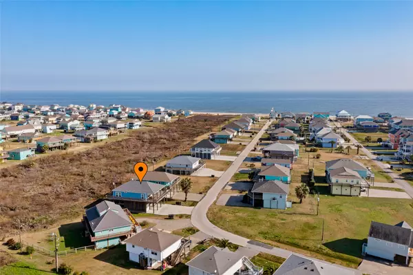 Crystal Beach, TX 77650,976 Mary Lynn