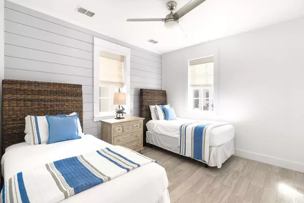 Port Aransas, TX 78373,135 Sunrise AVE