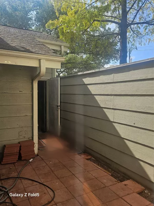 Houston, TX 77072,6803 Greenway Chase ST #6803