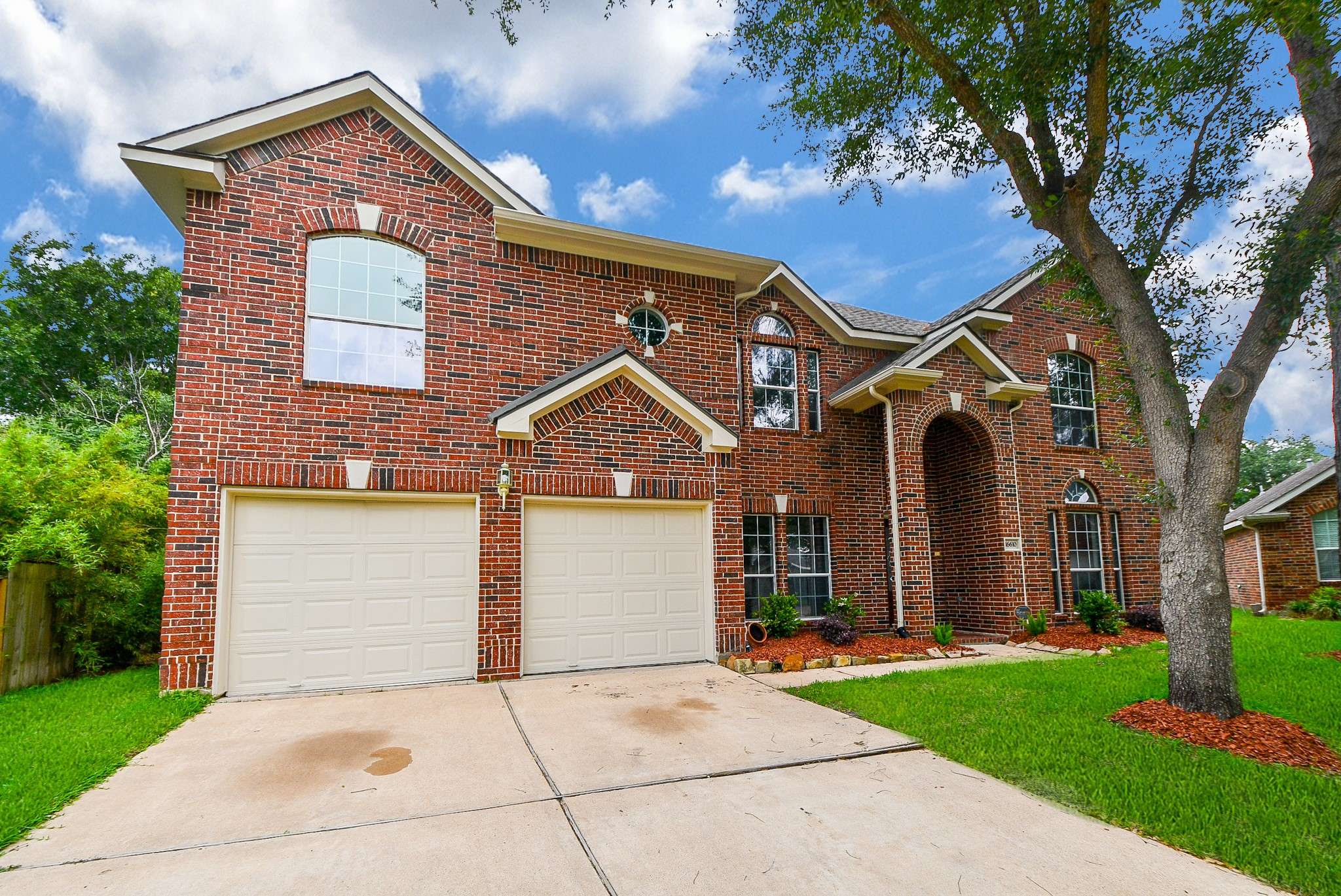 16610 Lost Mill LN, Houston, TX 77095