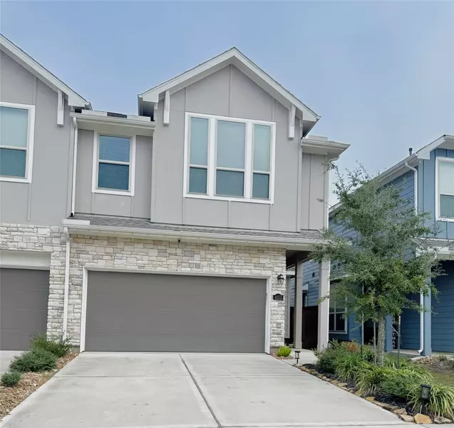 4015 Champlain WAY, Iowa Colony, TX 77583