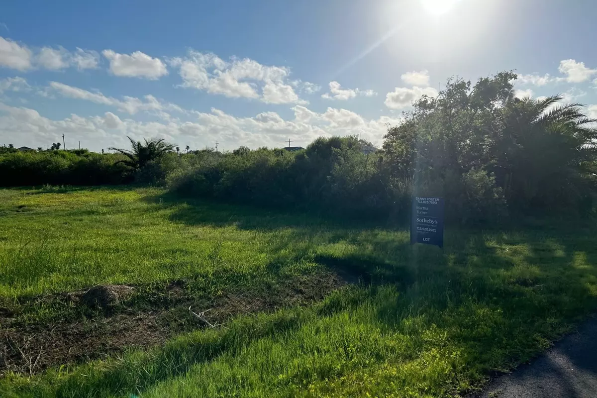 Crystal Beach, TX 77650,1148 Canal W