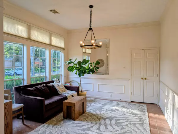 Sugar Land, TX 77479,815 Lakespur DR