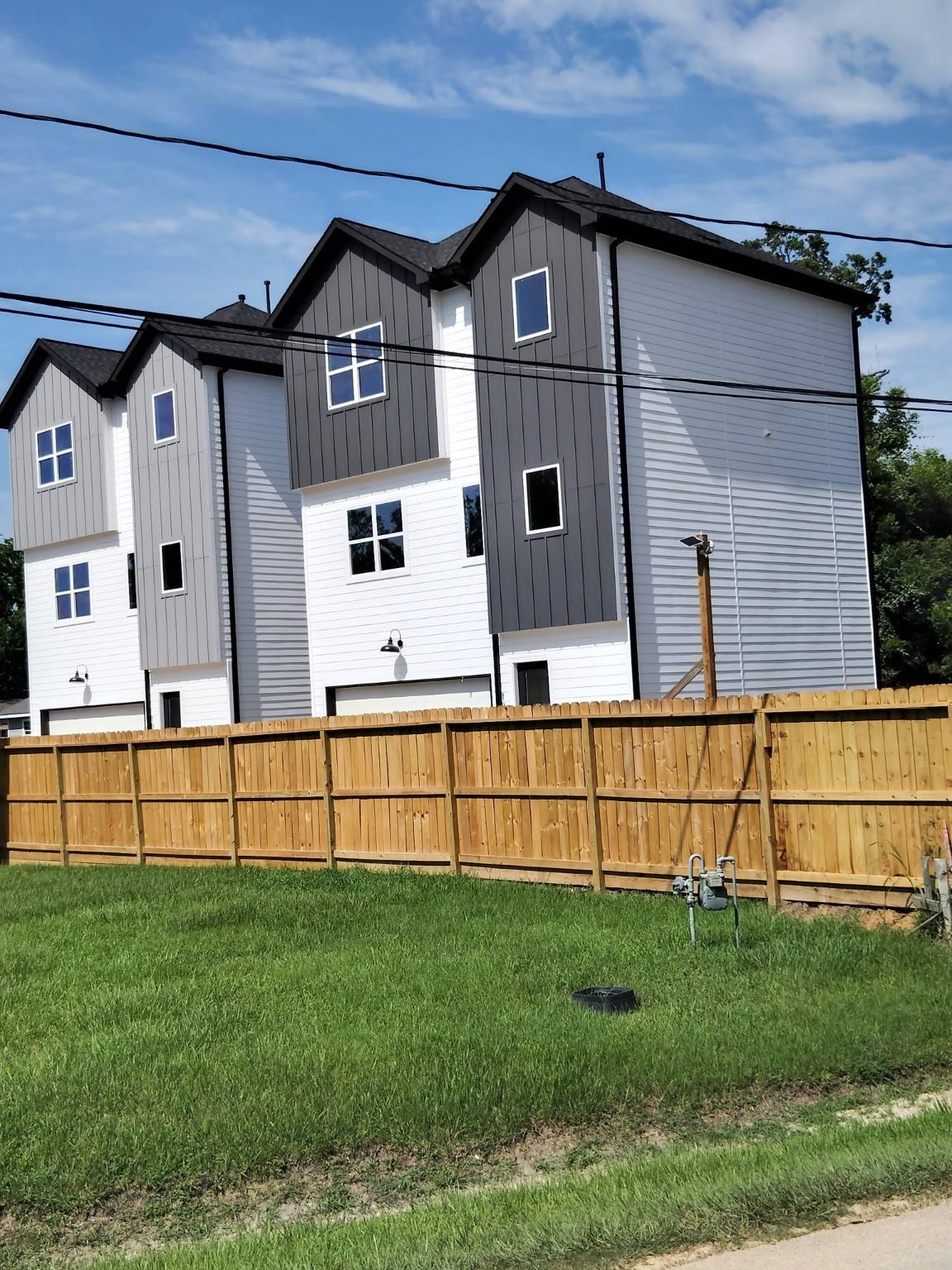 1032 Marcolin ST, Houston, TX 77088