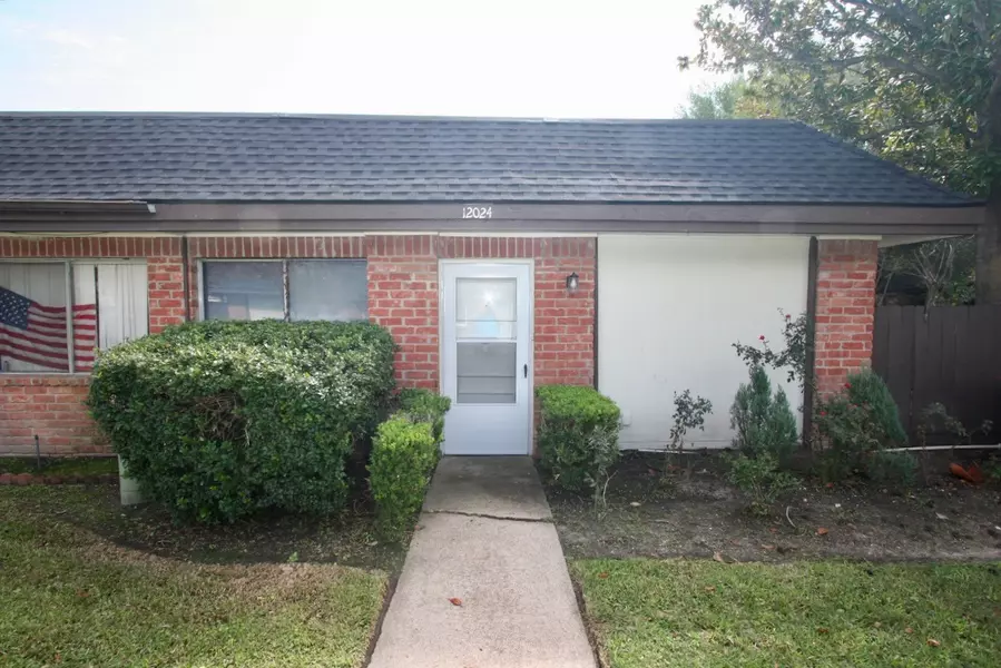 12024 Mighty Oak DR #A, Houston, TX 77066